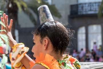El Carnaval 'okupa' las calles del casco antiguo de la capital (Foto José Francisco Fernández Belda)